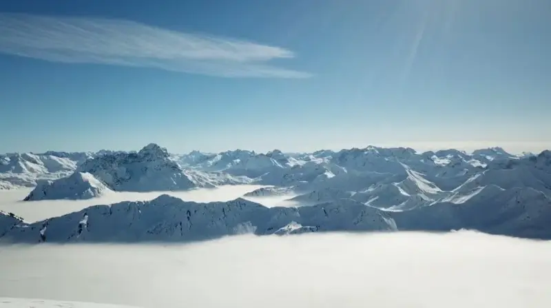 Stylized mountain panorama of the Allgäu Alps symbolizing reliability and regional roots